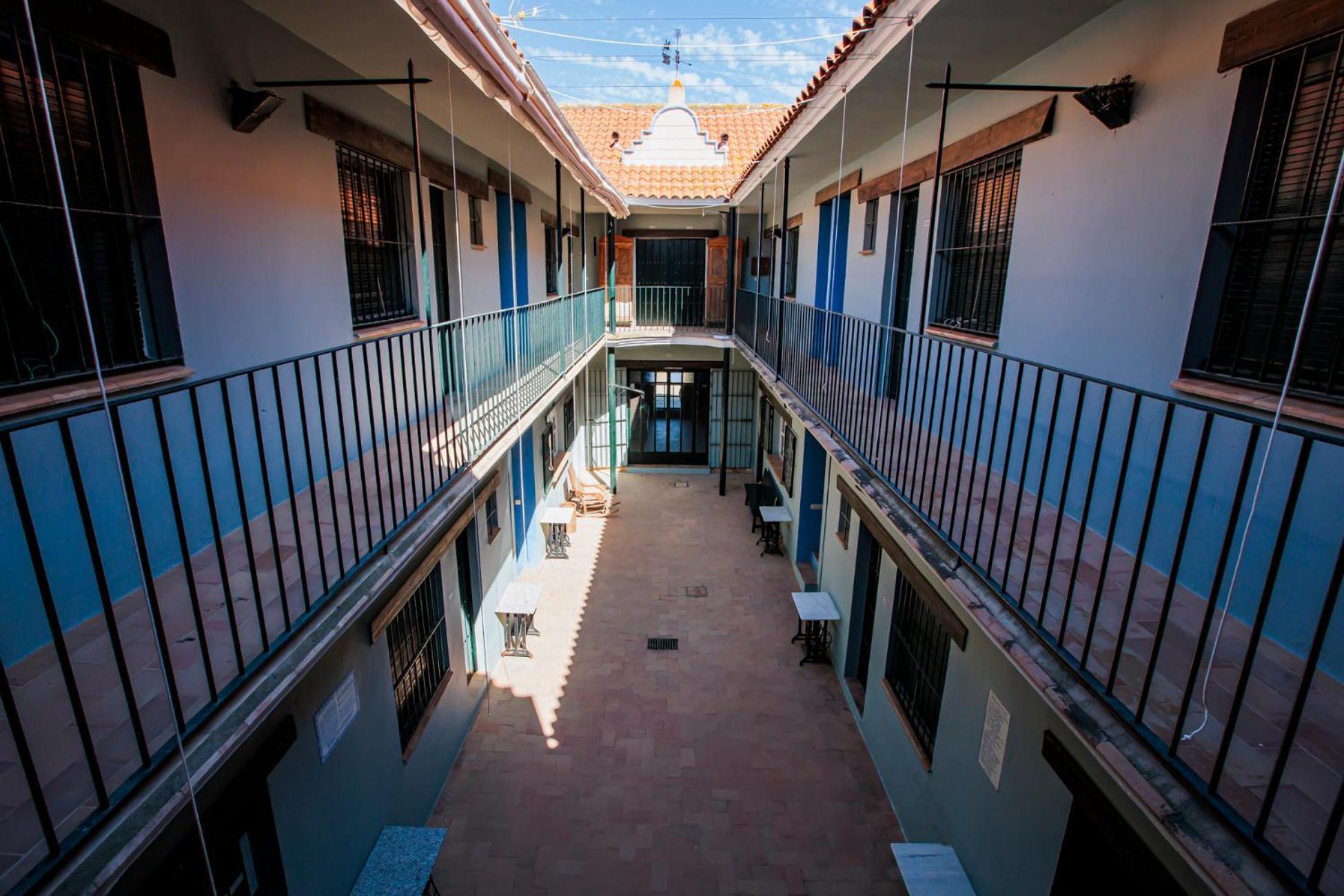 Hn Romero 18 El Rocío Buitenkant foto